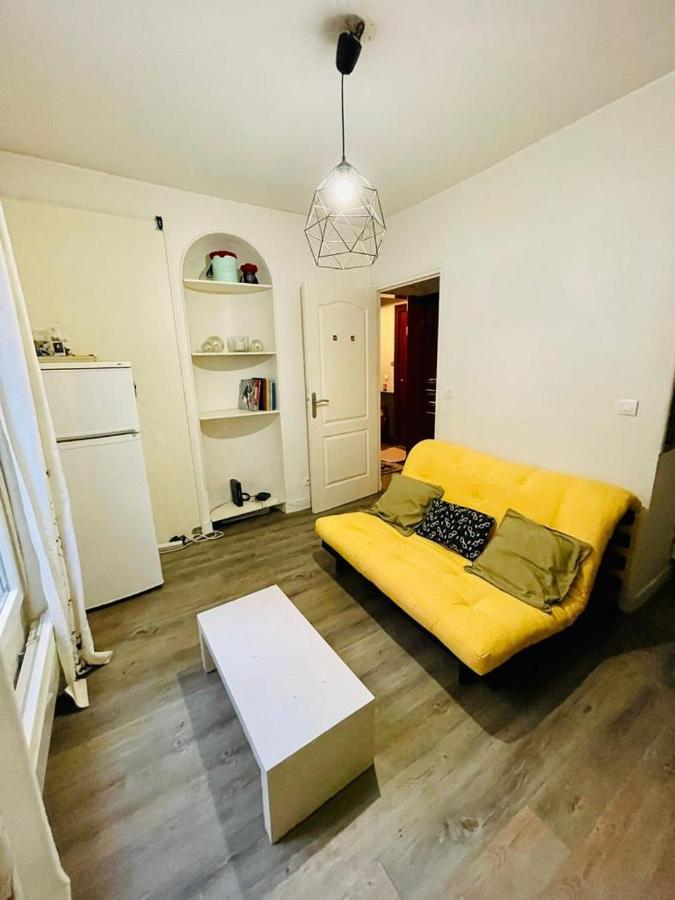 Appartement En Plein Coeur Du 10Eme Et Proche De Plusieurs Gares Париж Екстер'єр фото