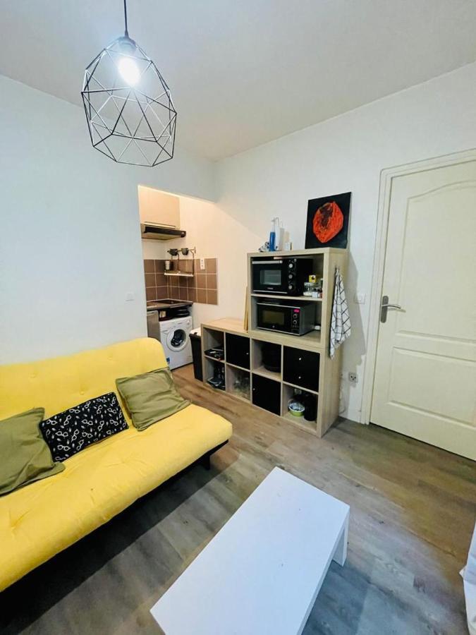 Appartement En Plein Coeur Du 10Eme Et Proche De Plusieurs Gares Париж Екстер'єр фото